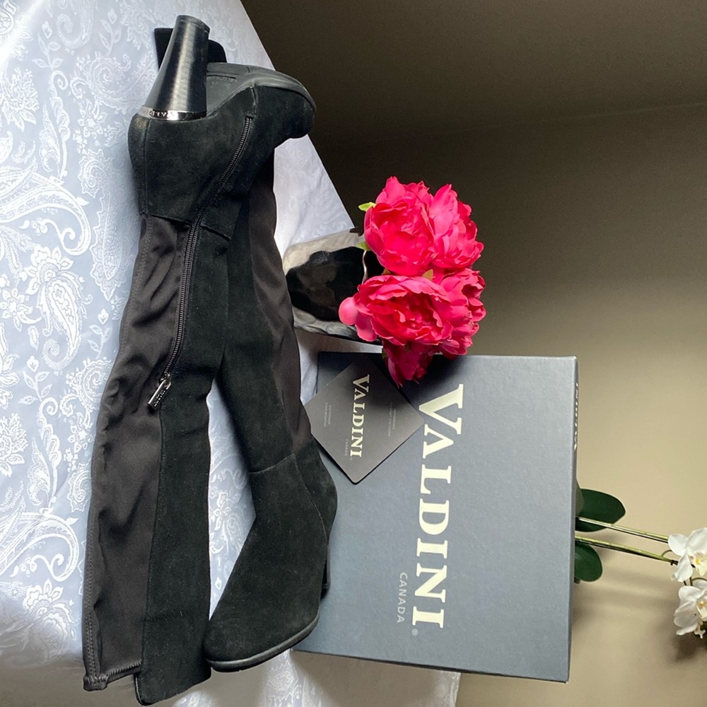 Valdini water proof suede boots